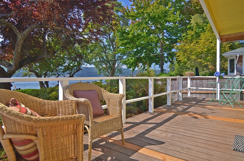 decking dromana